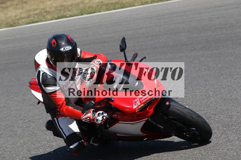 Archiv-2022/50 09.08.2022 MSS und TÖFF Track Day ADR/Gruppe gelb/team